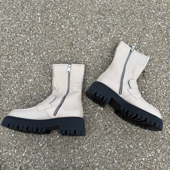 Free People Madison Loafer Boots Sz 39 US 9 Leather Beige Cream Chunky Lug Sole - Picture 3 of 5